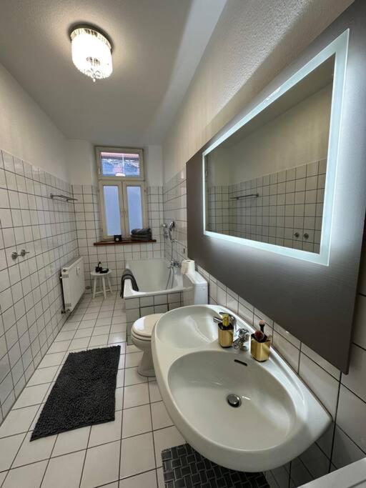 Stilvolle Wohnung In Bestlage バイロイト エクステリア 写真
