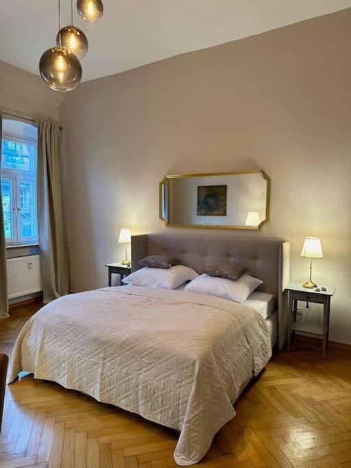Stilvolle Wohnung In Bestlage バイロイト エクステリア 写真
